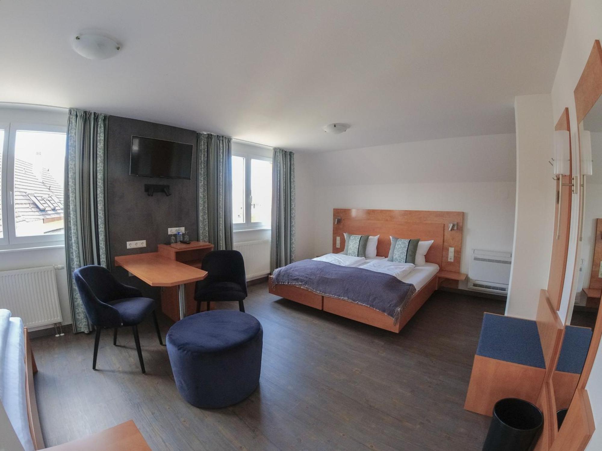 Hotel & Gaestehaus Im Ziegelweg Klimatisiert Eintrittskarten Fuer Den Europa-Park Erhalten Sie Garantiert Ueber Uns Rust Extérieur photo
