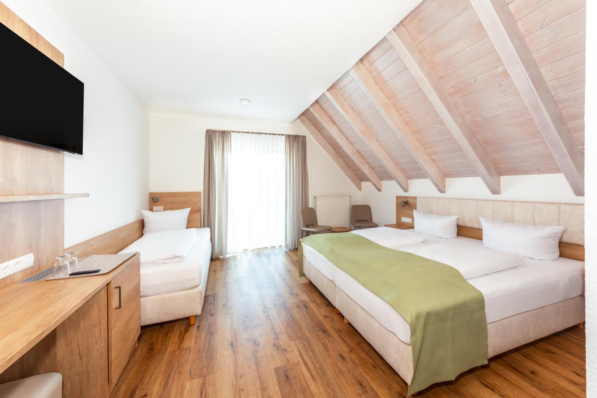 Hotel & Gaestehaus Im Ziegelweg Klimatisiert Eintrittskarten Fuer Den Europa-Park Erhalten Sie Garantiert Ueber Uns Rust Extérieur photo
