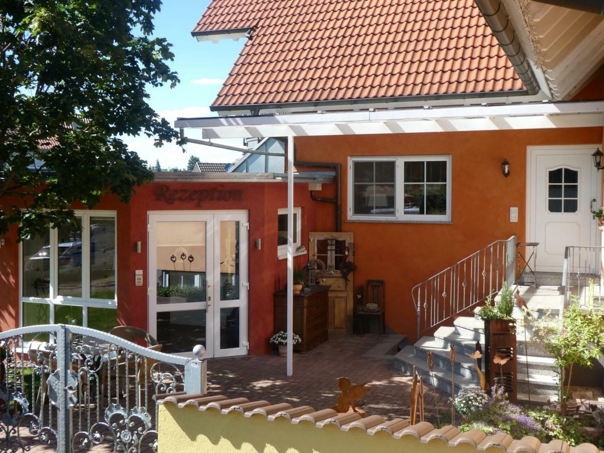 Hotel & Gaestehaus Im Ziegelweg Klimatisiert Eintrittskarten Fuer Den Europa-Park Erhalten Sie Garantiert Ueber Uns Rust Extérieur photo